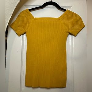 DKNY MUSTARD TOP